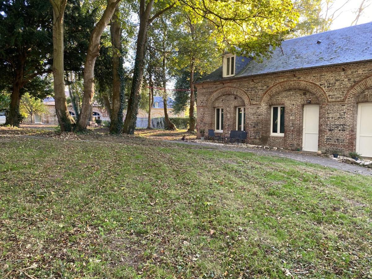 Les Gites Du Chateau Du Cedre Manneville-es-Plains ภายนอก รูปภาพ
